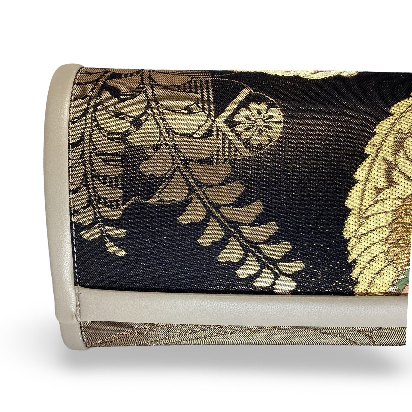 Alma Luxe ‘Kyoto meets London’ taupe