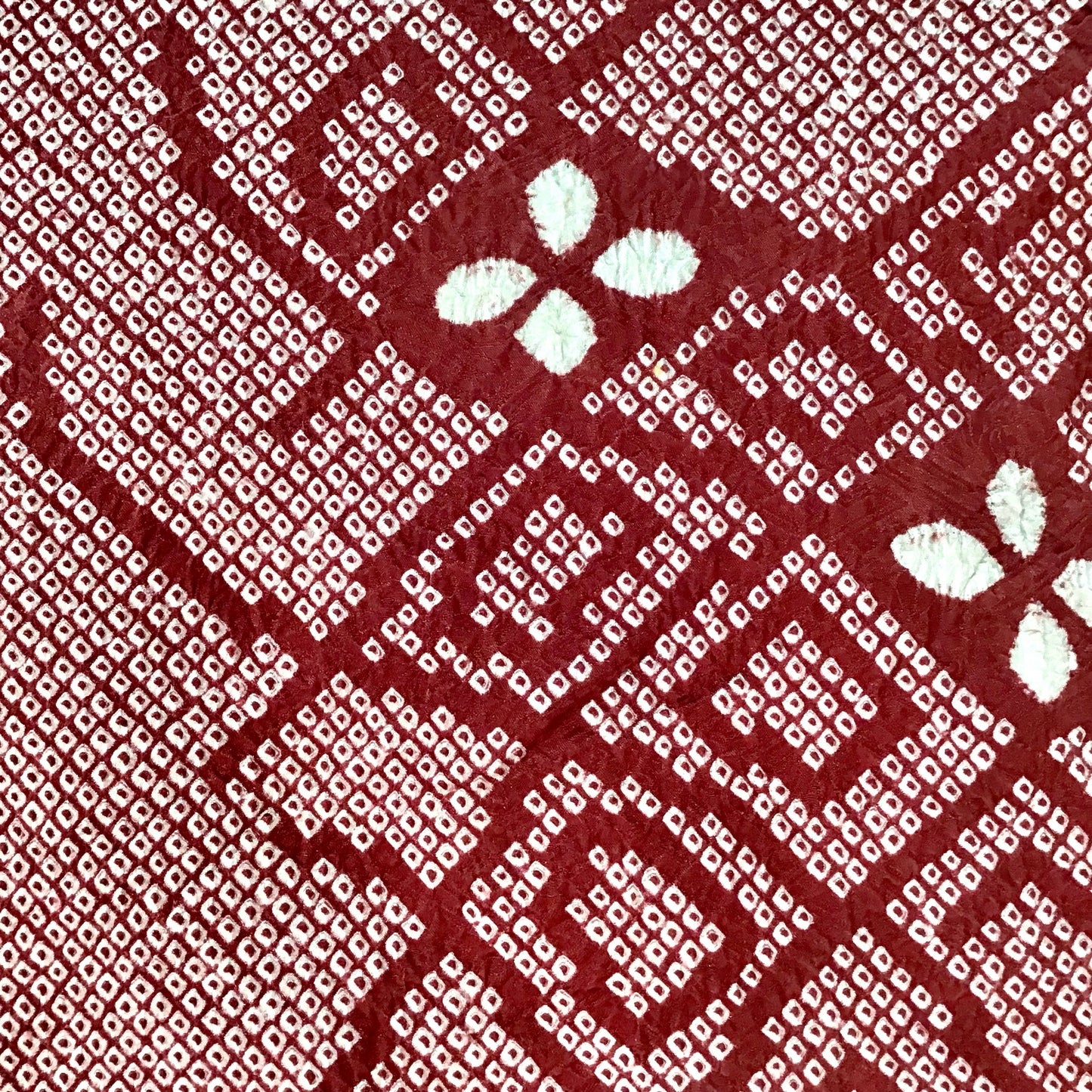 Vintage Kimono ’Deep Red Full Shibori’