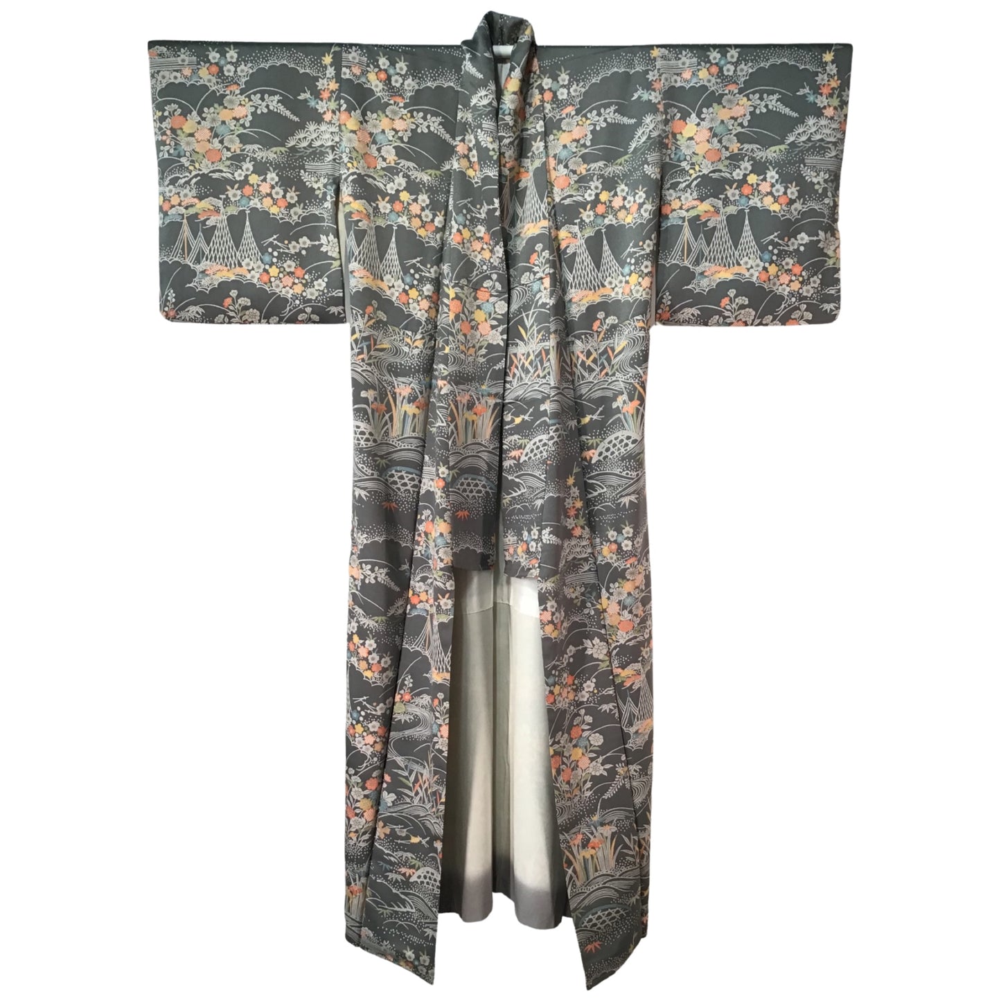 Vintage Kimono ‘Grey With Pastel Flowers & Rivers’