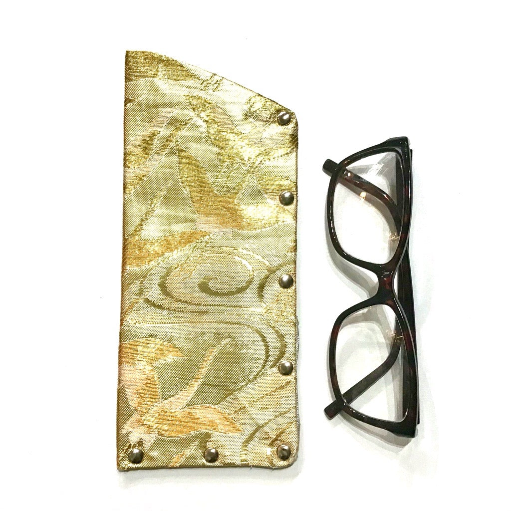 Abi-K Glasses Case ‘Golden Shimmer Cranes’