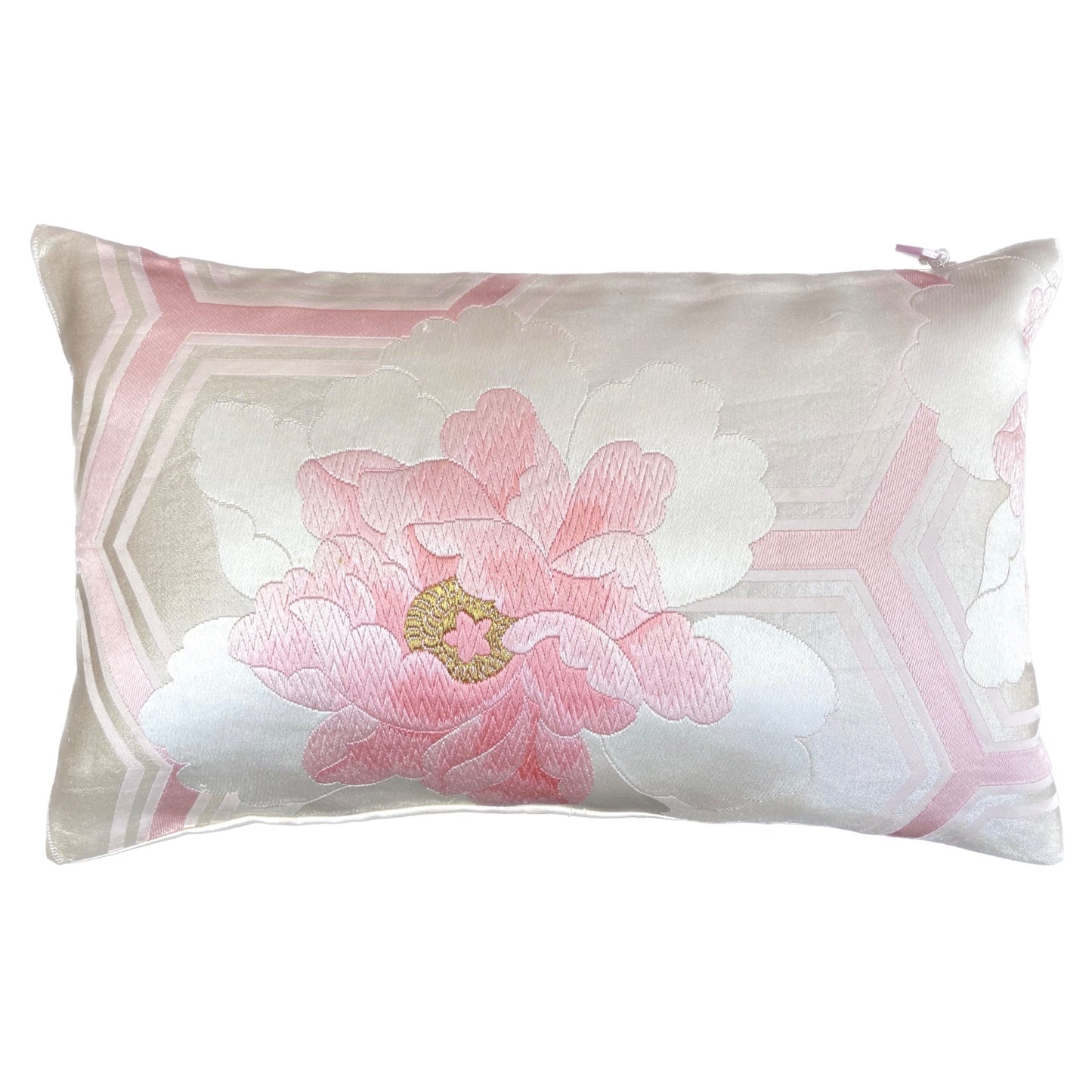 Abi-K Cushion ‘Spring Kikko’ 1/2