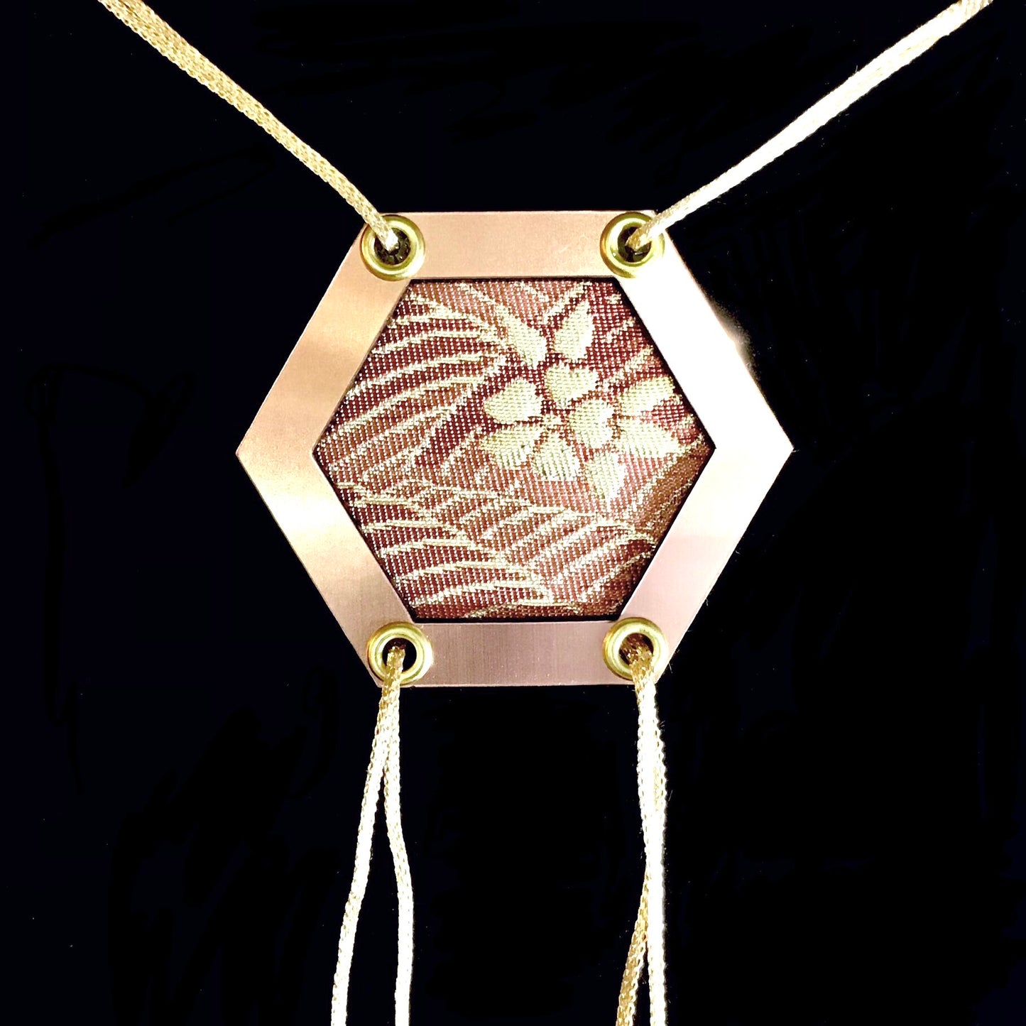 Abi-K Statement Necklace ‘Salmon Pink’ 1/2