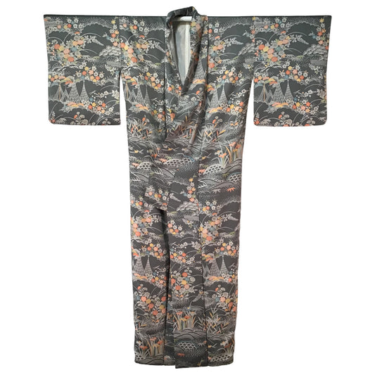 Vintage Kimono ‘Grey With Pastel Flowers & Rivers’