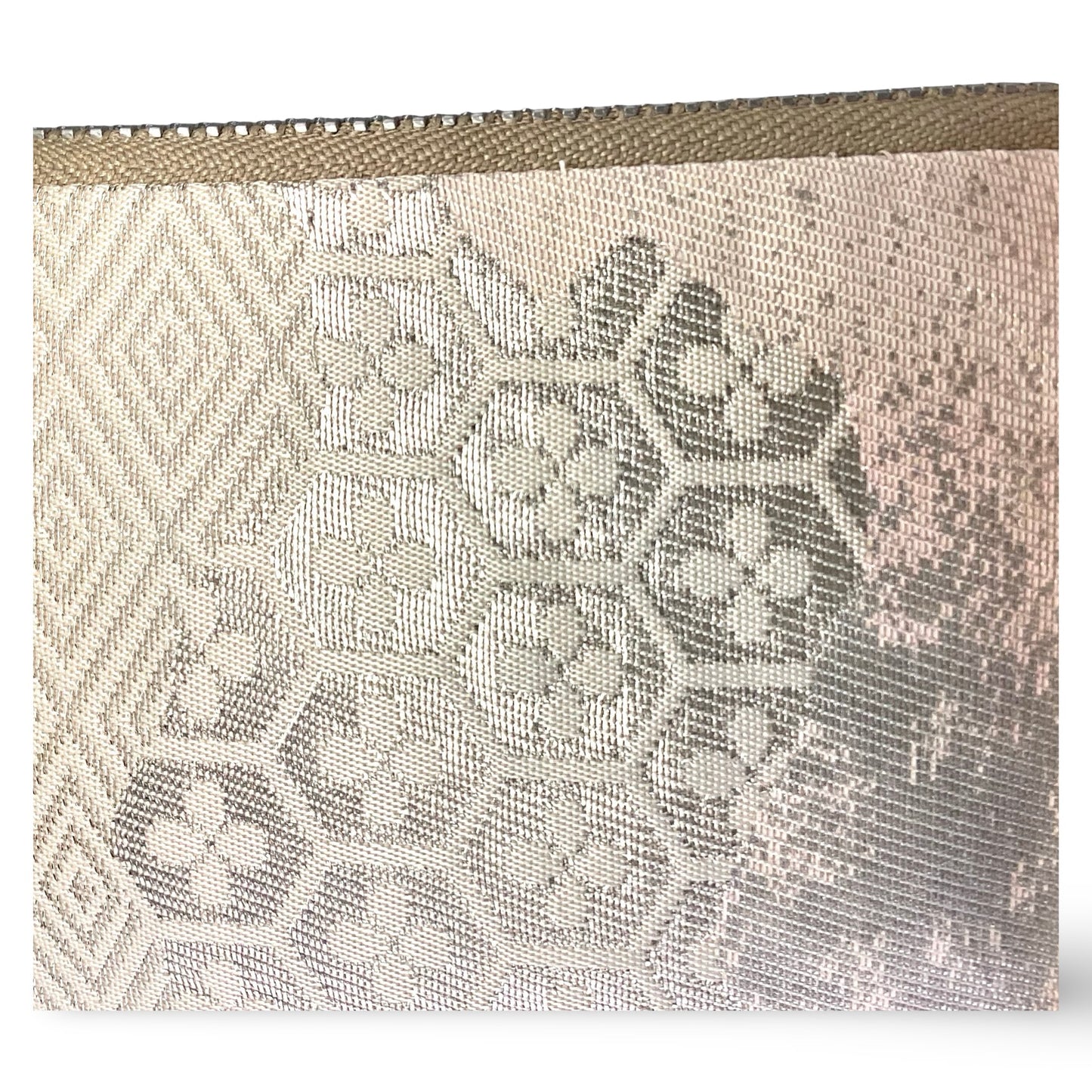 Carolyn Purse ‘Subtle Blush’ 6/7