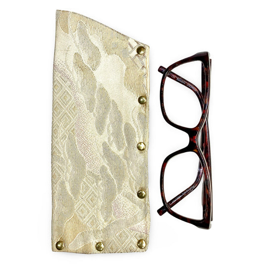 Glasses Case ‘Go-to Gold’ 1