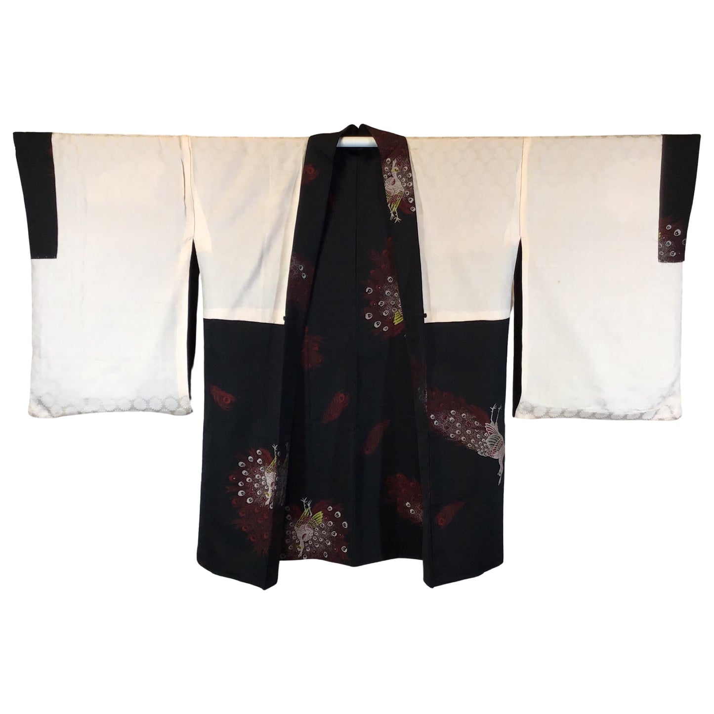 Vintage Haori ‘Black Deep Red Peacocks’