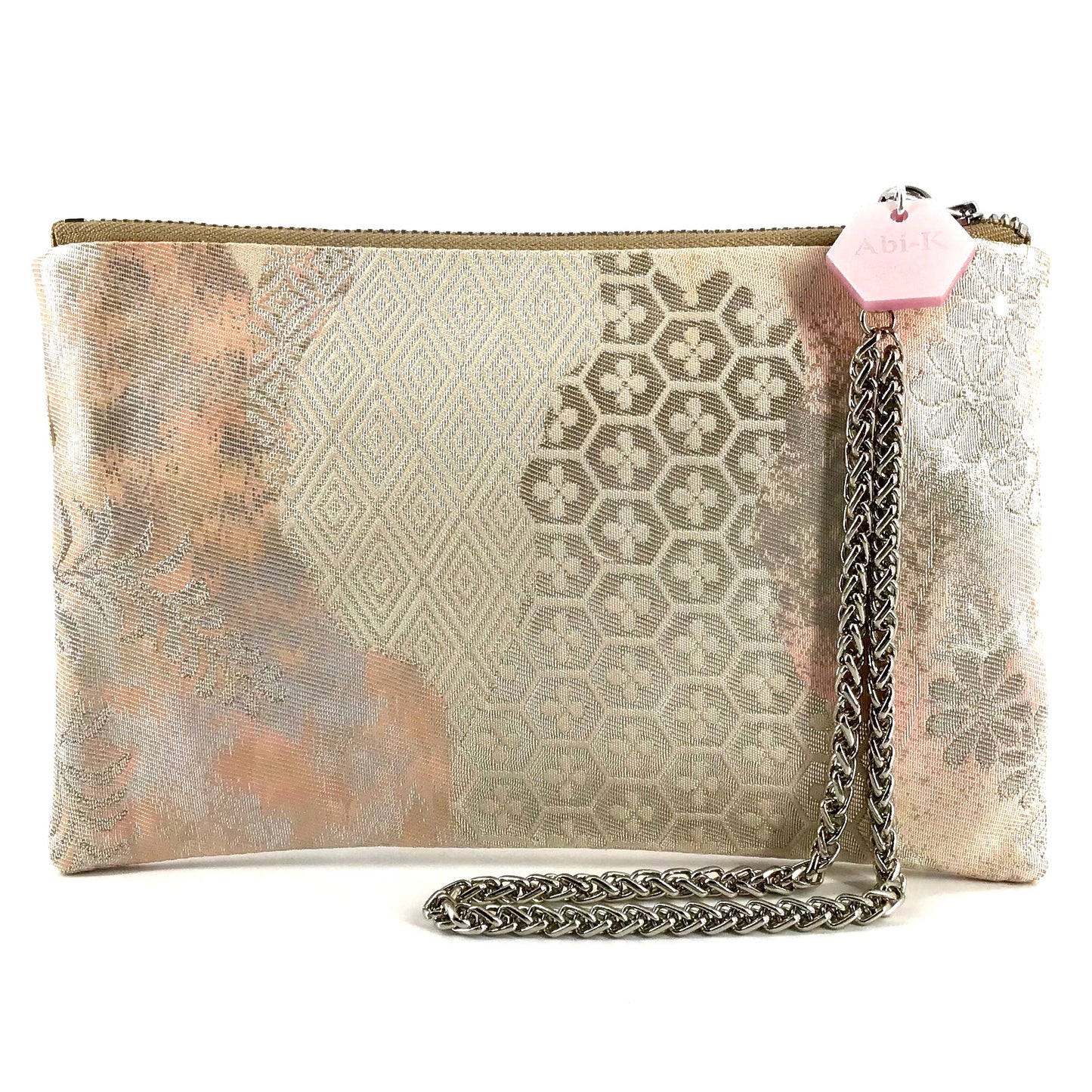 Carolyn Purse ‘Subtle Blush’ 6/7
