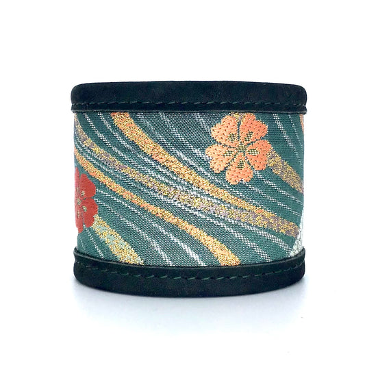 Abi-K Cuff ‘Golden Green Swirl’ 2/2