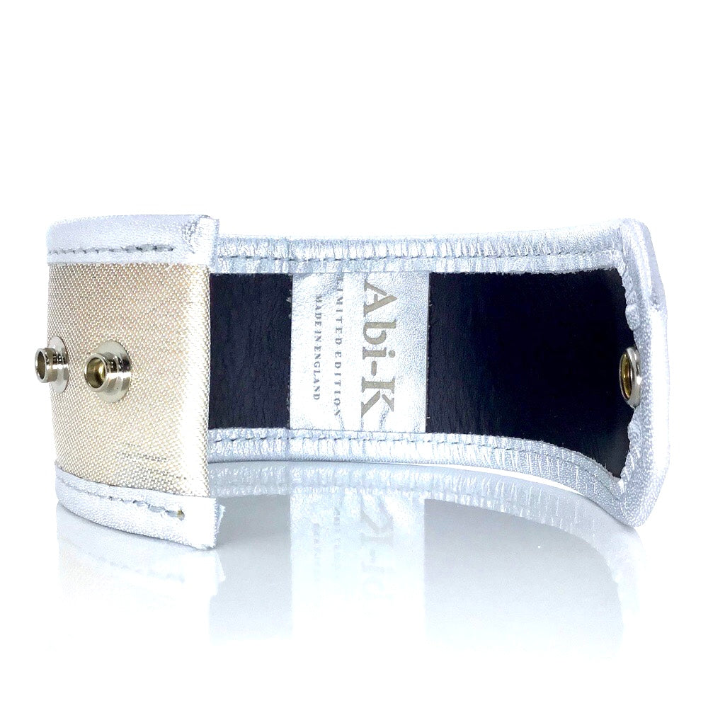 Abi-K Cuff ’Simple Silver’